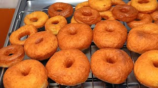 NO EGGS HOW TO MAKE SOFT AND FLUFFY DOUGHNUTS AT HOME