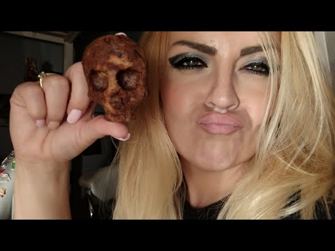 ASMR Fr Ma recette de muffin d'Halloween, pop it, scratching chuchotement, blabla