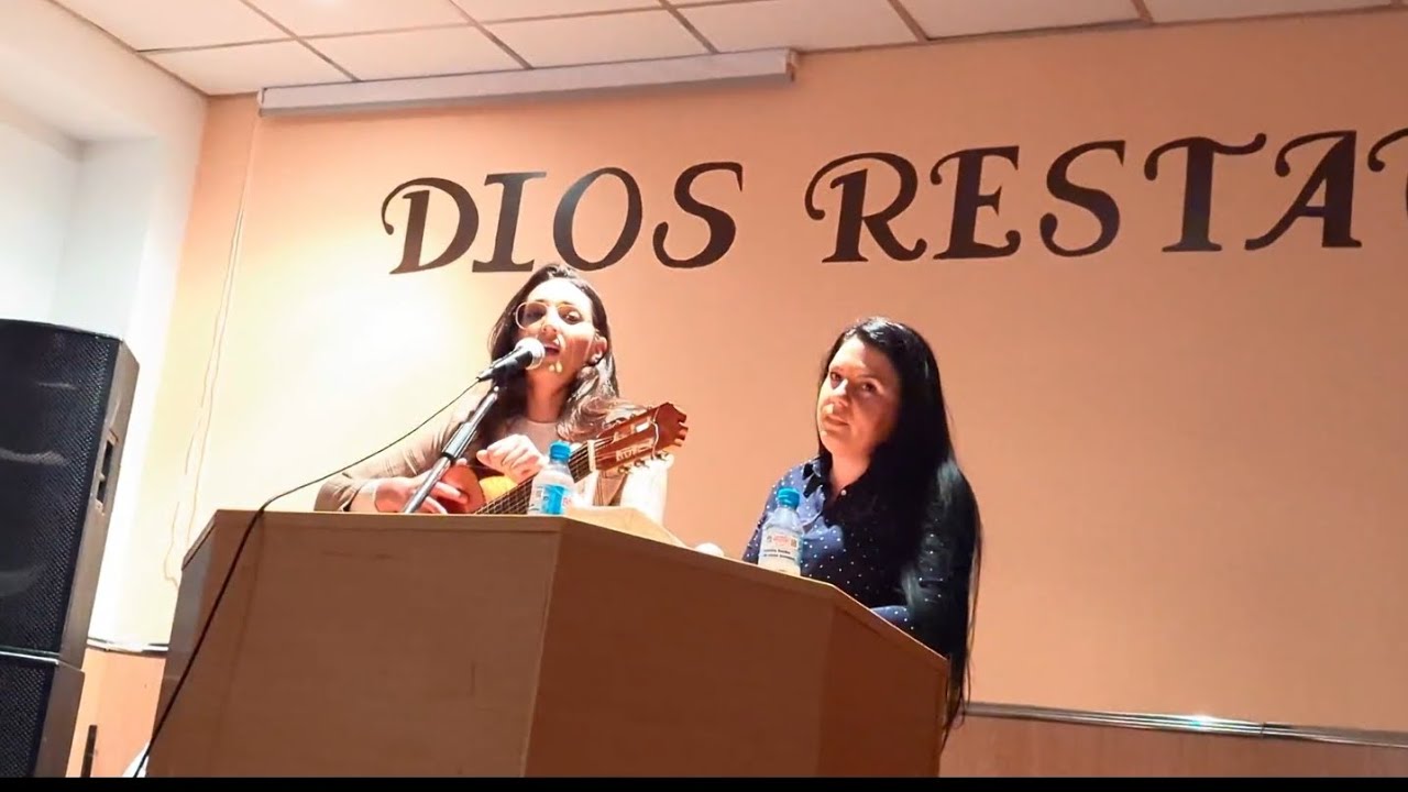 PARTE DEL CORO DE(SAN PEDRO DEl  PINATAR) visita la iglesia madre de alcantarilla