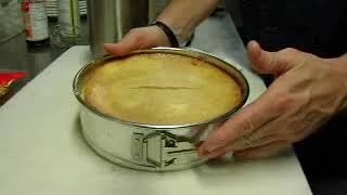 Removing Cheesecake From The Pan 