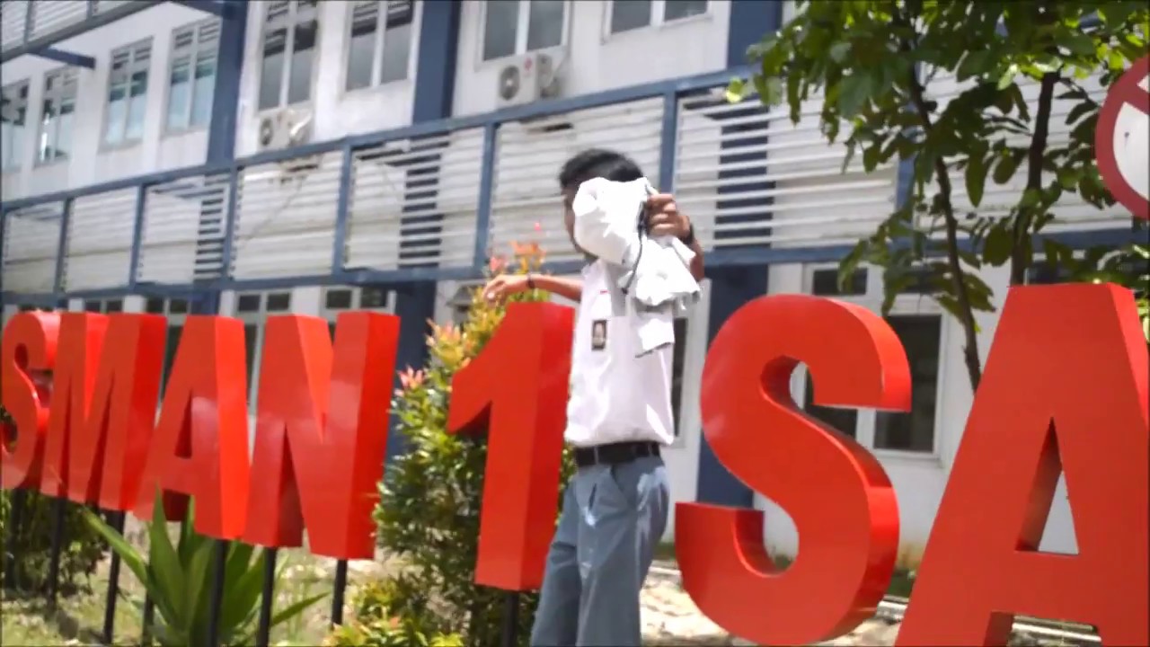 Lembaran baru - XII MIPA 4 SMA N 1 Samarinda ( SMANSA 61) - YouTube
