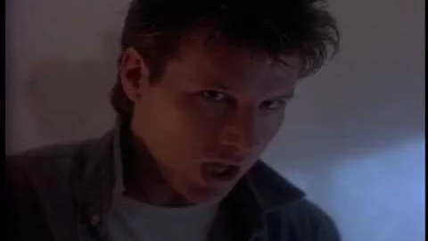 Corey Hart - Never Surrender - álbum: Boy In The Box (1985)