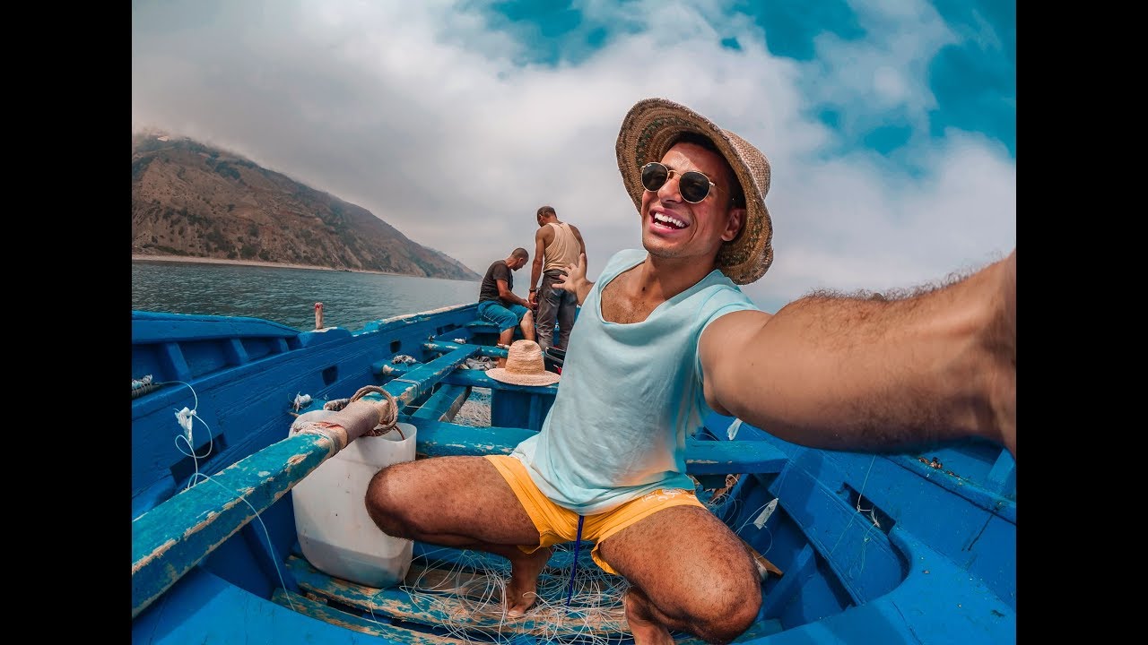 VLOG 109 - تلاقينا الدلفين المغربي في وسط البحرالابيض المتوسط - WE MET THE MOROCCAN DOLPHIN