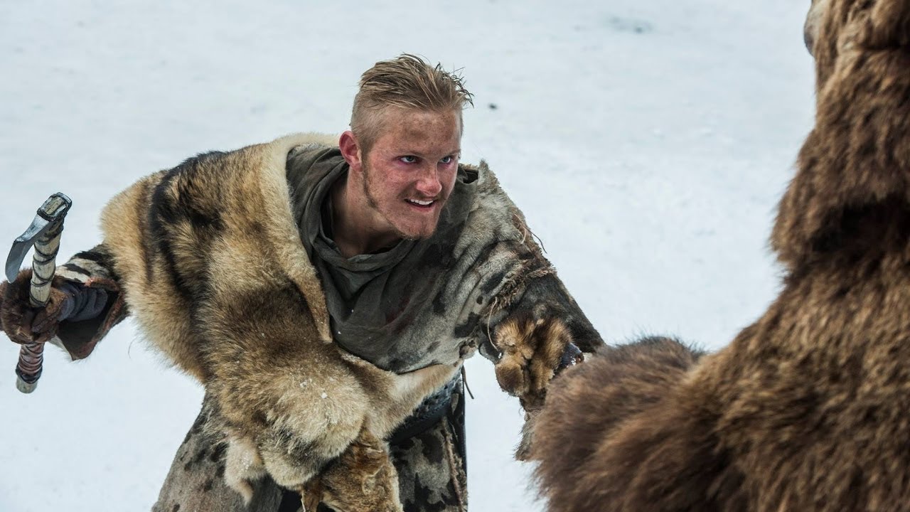 Bjorn Ironside contra um urso👑❤️‍🔥 #vikings #bjorn #bjornironside #r