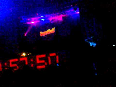 LISTA LOU: COUNTDOWN @Superblast (Matrix + Fluid) 5_02_2011 Paolo Kighine inizio