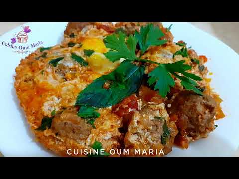 عجة-بكرات-اللحم-المفروم-والبيض-مذاقها-رائع/-ojja-ou-ratatouille-aux-boulettes-de-viande-et-aux-oeufs