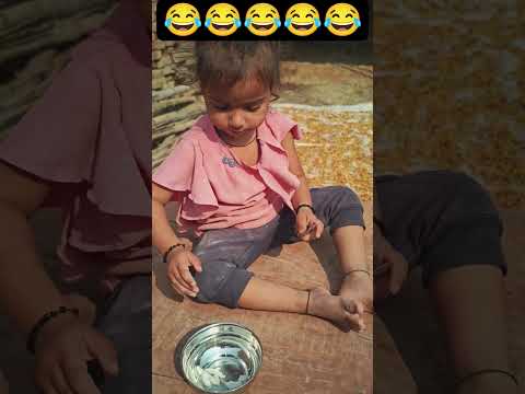 पूरी बना रही है 😂 #shorts