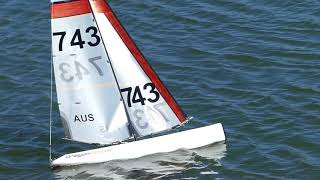 DF95 RC yacht racing