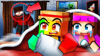 Un MONSTRE nous ESPIONNE Devant la MAISON à 3H du MATIN s...