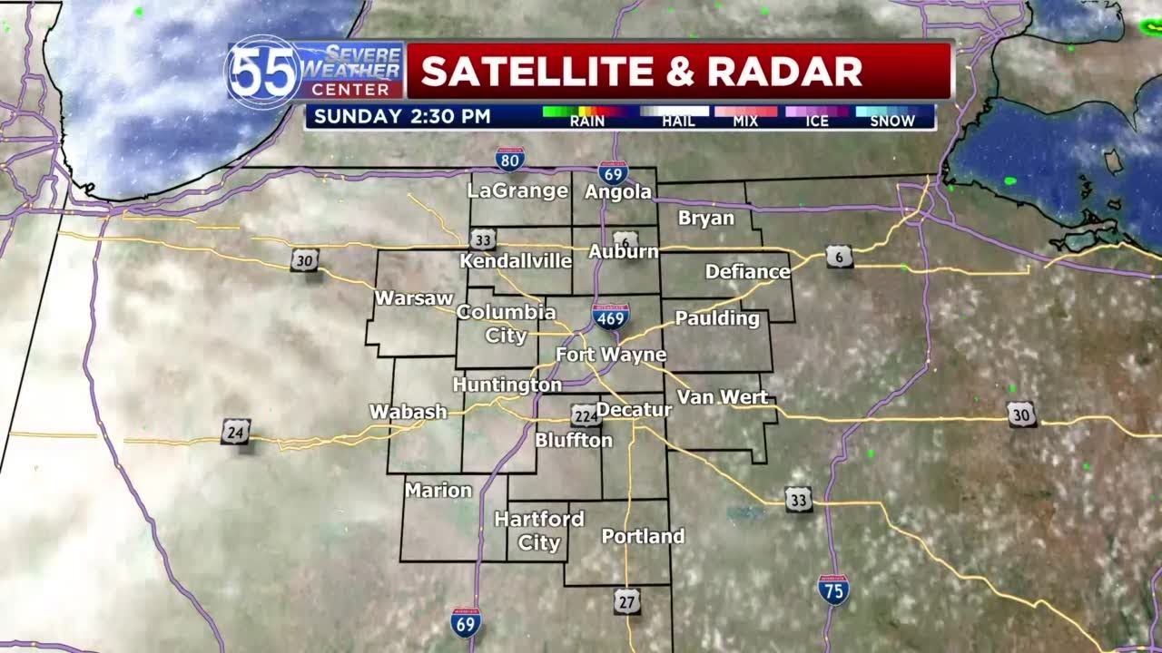 Shower & storm chances return Monday - YouTube