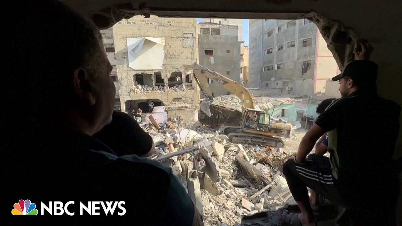 Palestinians search for survivors after airstrike in Khan Younis