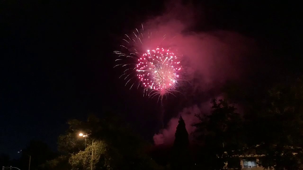 4th of July fireworks Thousand Oaks, CA part 1 YouTube