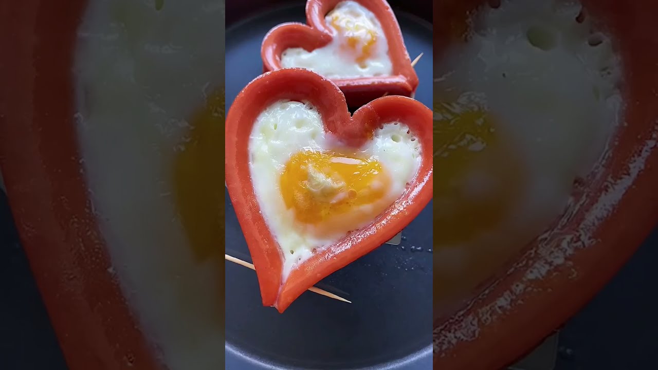 Heart Omelette: Sausage+Egg