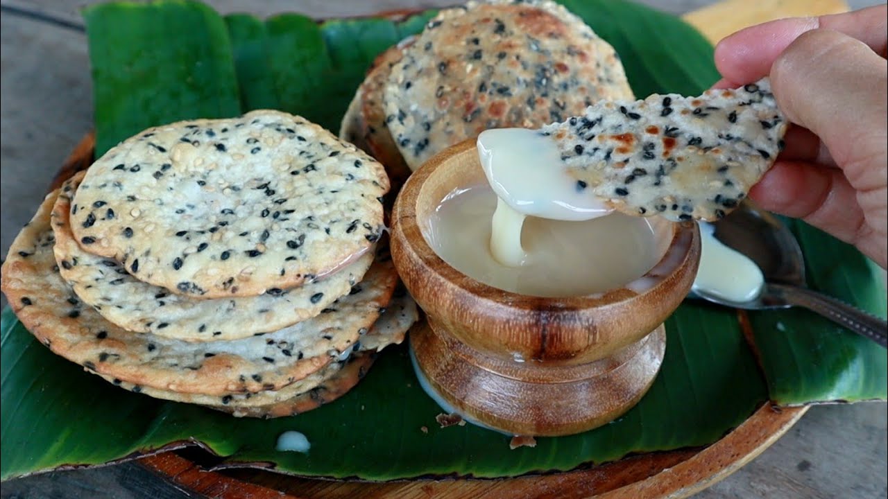 โรตีงาทอดกรอบ อร่อยหวานมันจนหยุดกินไม่ได้ Crispy Sesame Roti - YouTube
