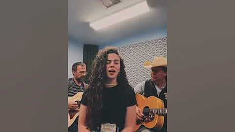 Lookin For Loretta -ORIGINAL SONG-