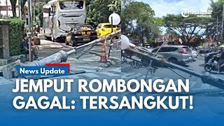 Buntut Bus Tersangkut Kabel Menjuntai di Taman Pramuka Bandung:Tiba-tiba 2 PJU & Tiang Listrik Roboh