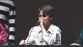 161020 BTS @ MYEONGDONG FANSIGN - Jimin Sings Lie [ Cute Ver. ]