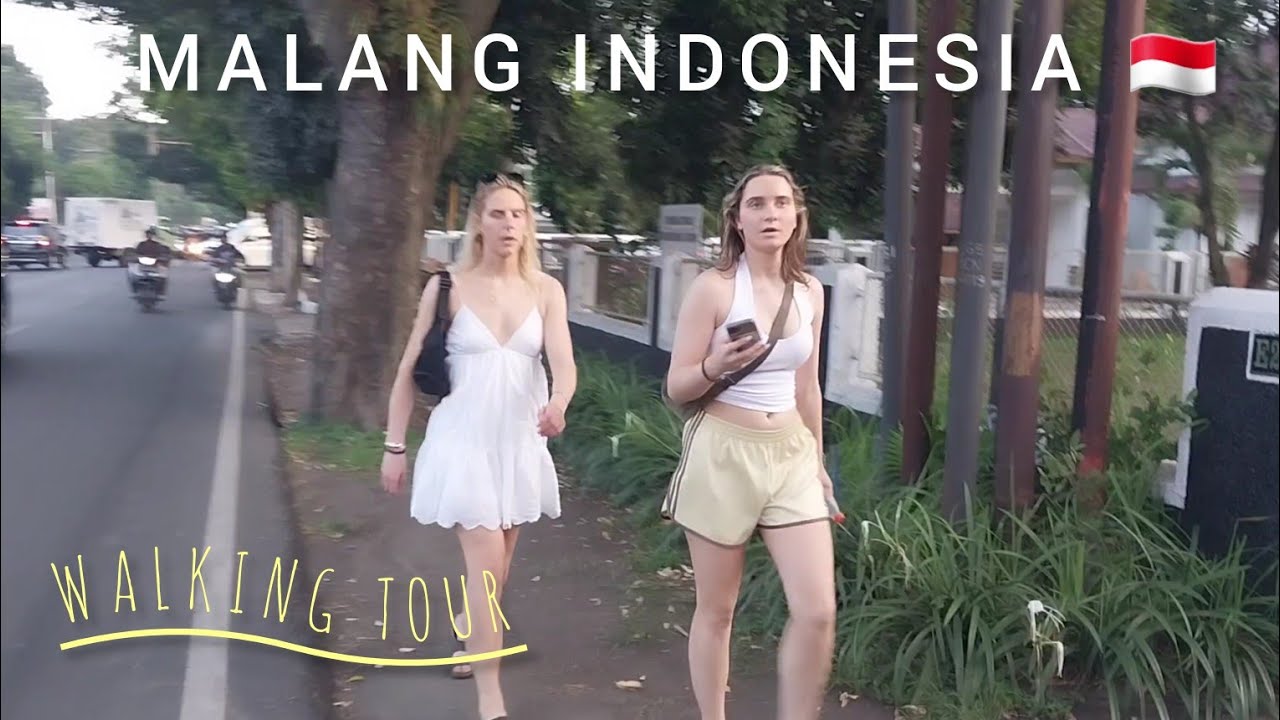 Suasana Nyata, Kehidupan Perkotaan Menjelang Senja | Tur Jalan Kaki KOTA MALANG INDONESIA 🇮🇩
