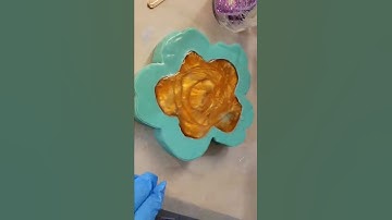 Resin dirty pour flower trinket dish #shorts