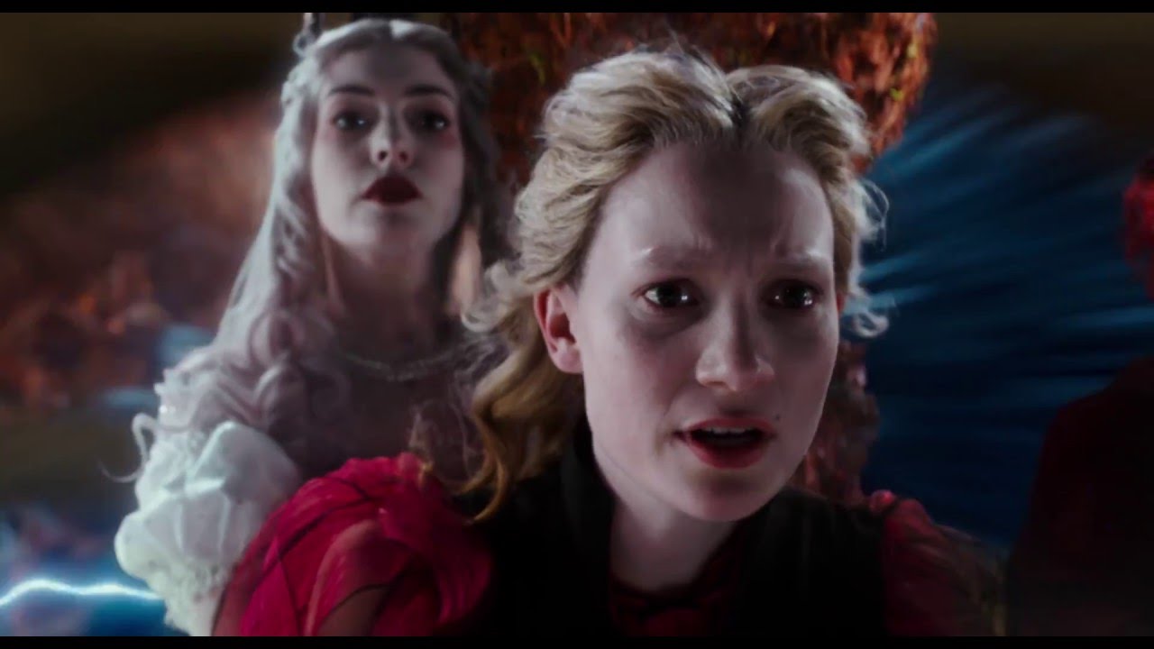 Alice Through The Looking Glass | Official International Trailer | English  - YouTube