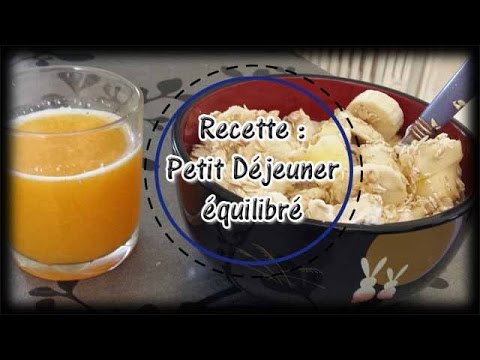 Vidéo: Petit-déjeuner Sain Et Ndash; Yaourt à La Banane Avec Amandes Et Flocons D'avoine