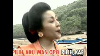 Tahu Opo Tempe  - Titiek Nourma / Manthous