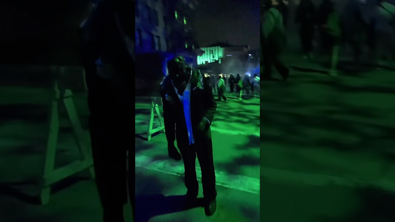 Exploring Halloween Horror Nights! #hhn #hhnorlando #halloween