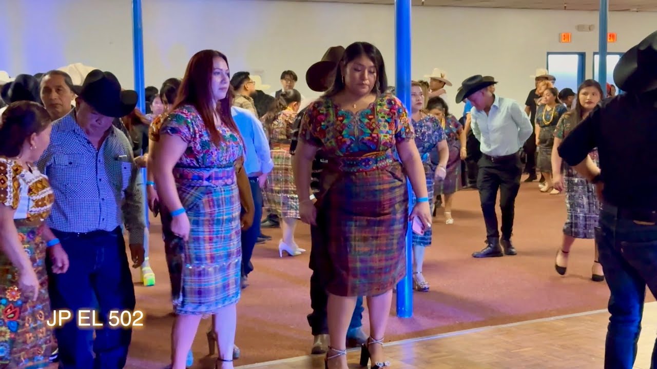 Felipe Iglesias y su Marimba Corazón de America,Primera Presentacion en Los Angeles,California (13)