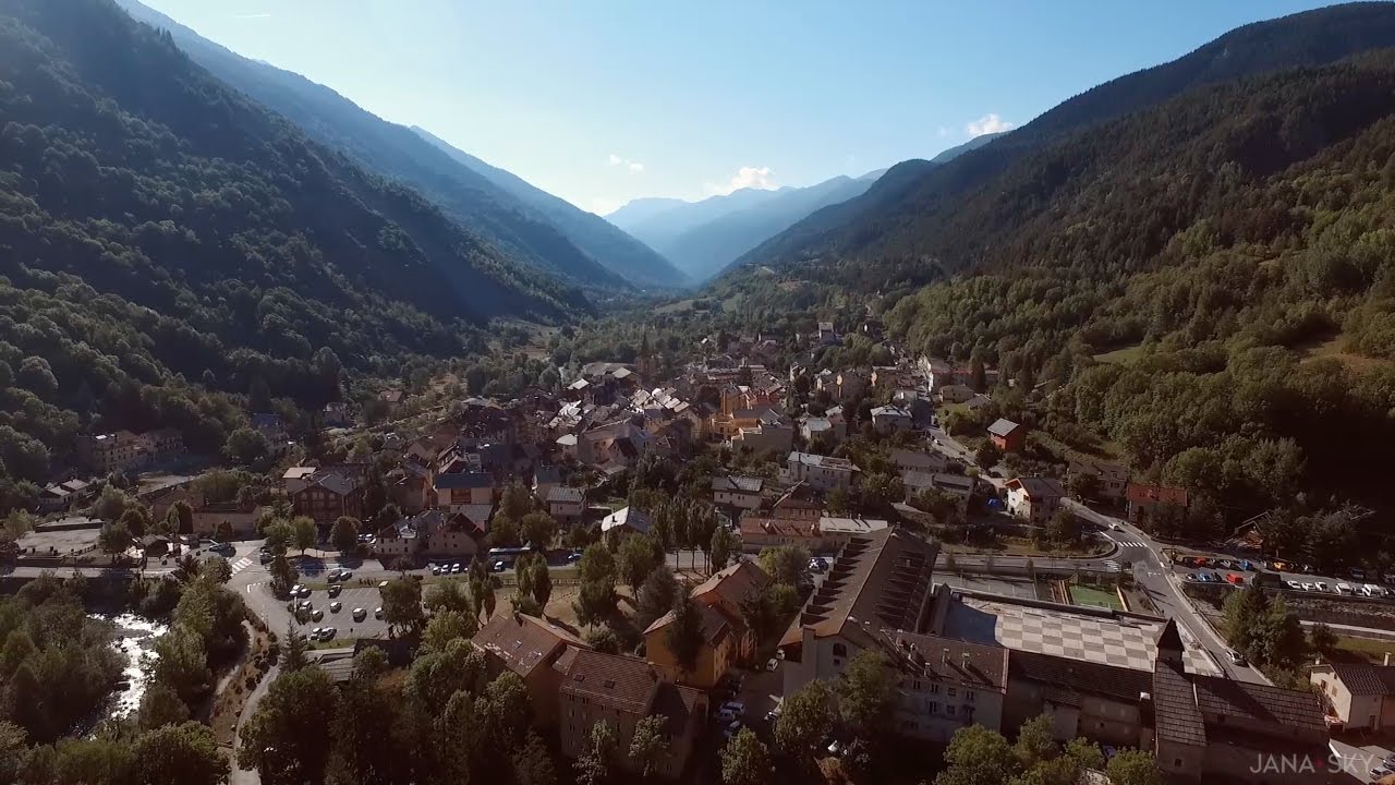 Saint-Étienne-de-Tinée (Provence Alpes Côte d'Azur) - YouTube
