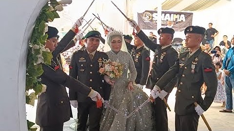 Pernikahan Anggota TNI Di Kampung Margaluyu Garut