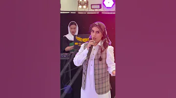 دختر ندیدم که دولا دولا برود با مادر پیش مولا برود 