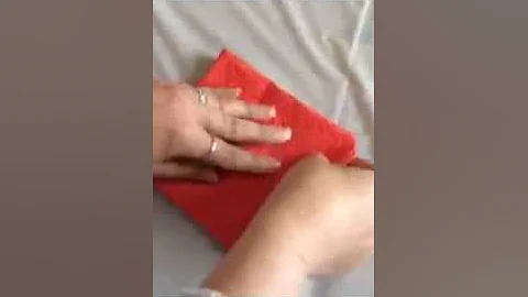 Making Flowers Out of  Renova Paper Towels
