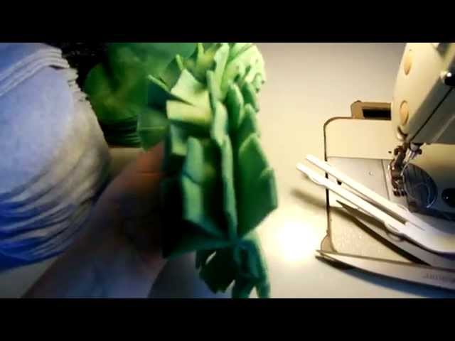 HOW TO MAKE HAND MOP / DUSTING GLOVES FROM OLD T-SHIRT II NO COST DIY  HOMEMADE DUSTER 