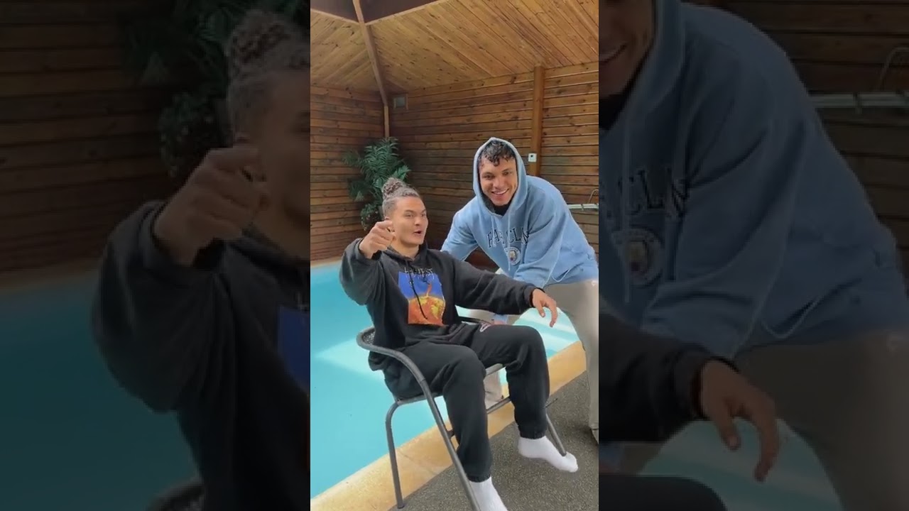 Sing Or Swim! 💦😱 (finish the lyrics challenge)
