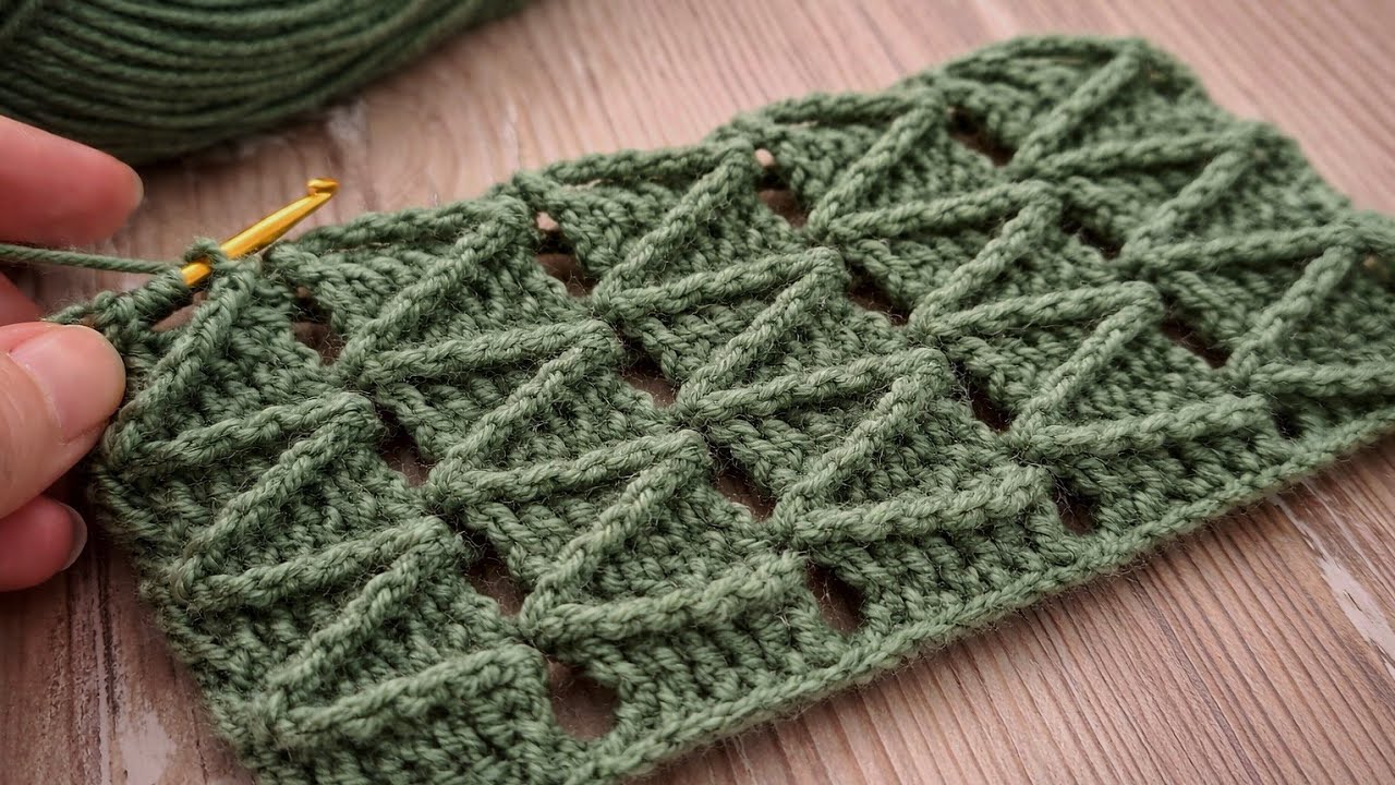 My New Favorite 3D Crochet Stitch! Easy 2-Row Baby Blanket Pattern