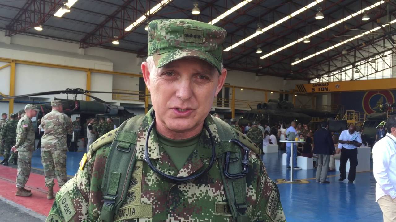 Saludo del Comandante del Ejército Nacional aniversario 197 fuerza aerea uruguaya crash