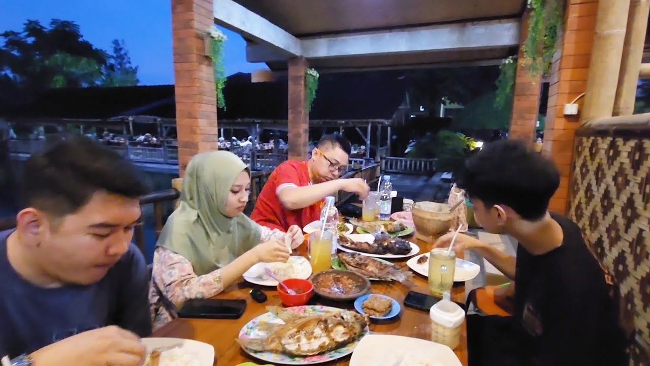 DEK KAIA ANTENG DIAJAK MERAYAKAN ULANG TAHUN MATUA NYA !! DOA TERBAIK BUAT MATUA