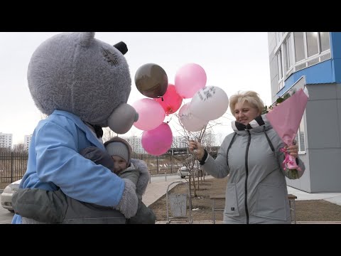 Ростовой Мишка Тедди зажигательно поздравил с днем рождения