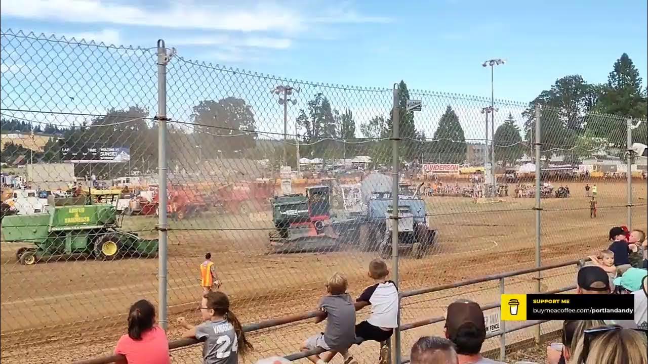 Banks Tractor Pull Tractorpull combine banks YouTube