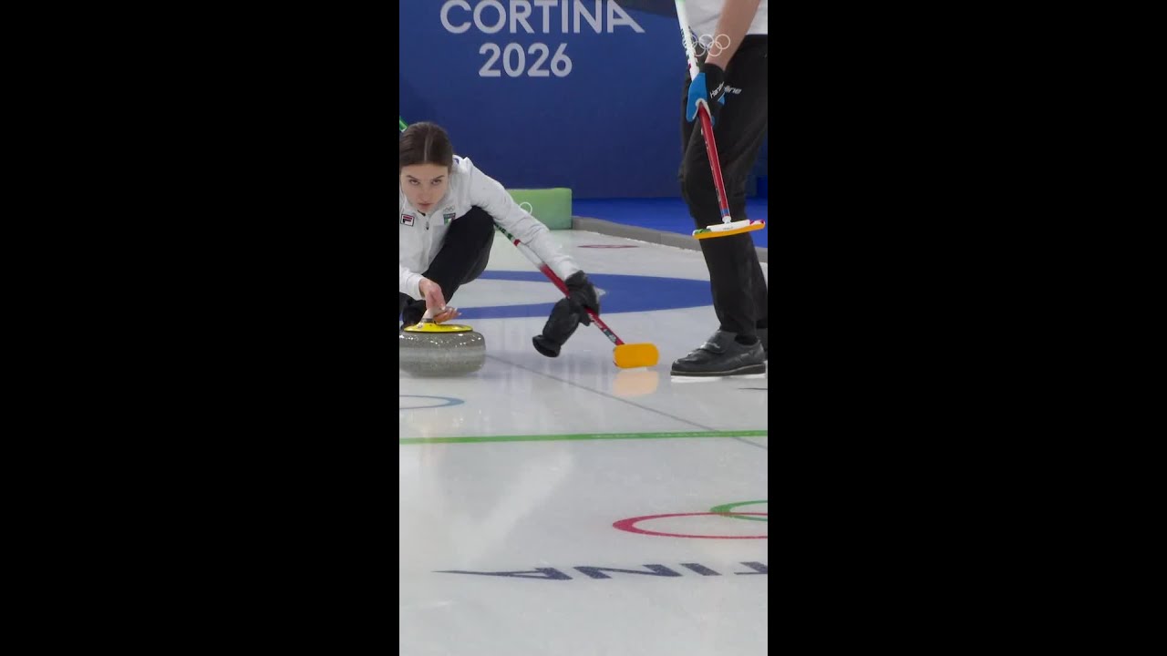 The Italian mixed curling defending champs are back - on home ice! 🤩