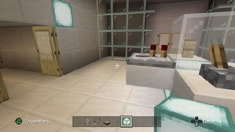 Minecraft The first doctors Tardis build part 2