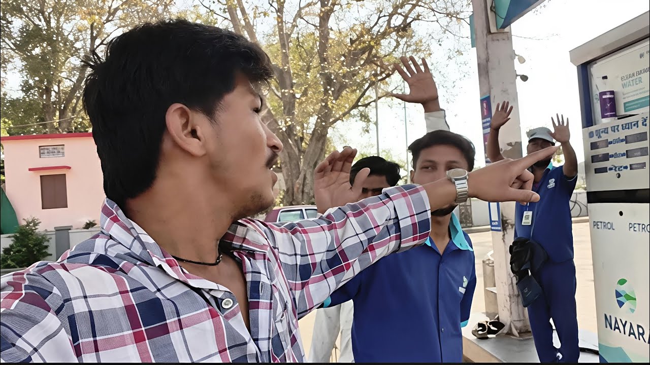 🤣 Happy' Holi Ye Kya Ho Gya 🫣