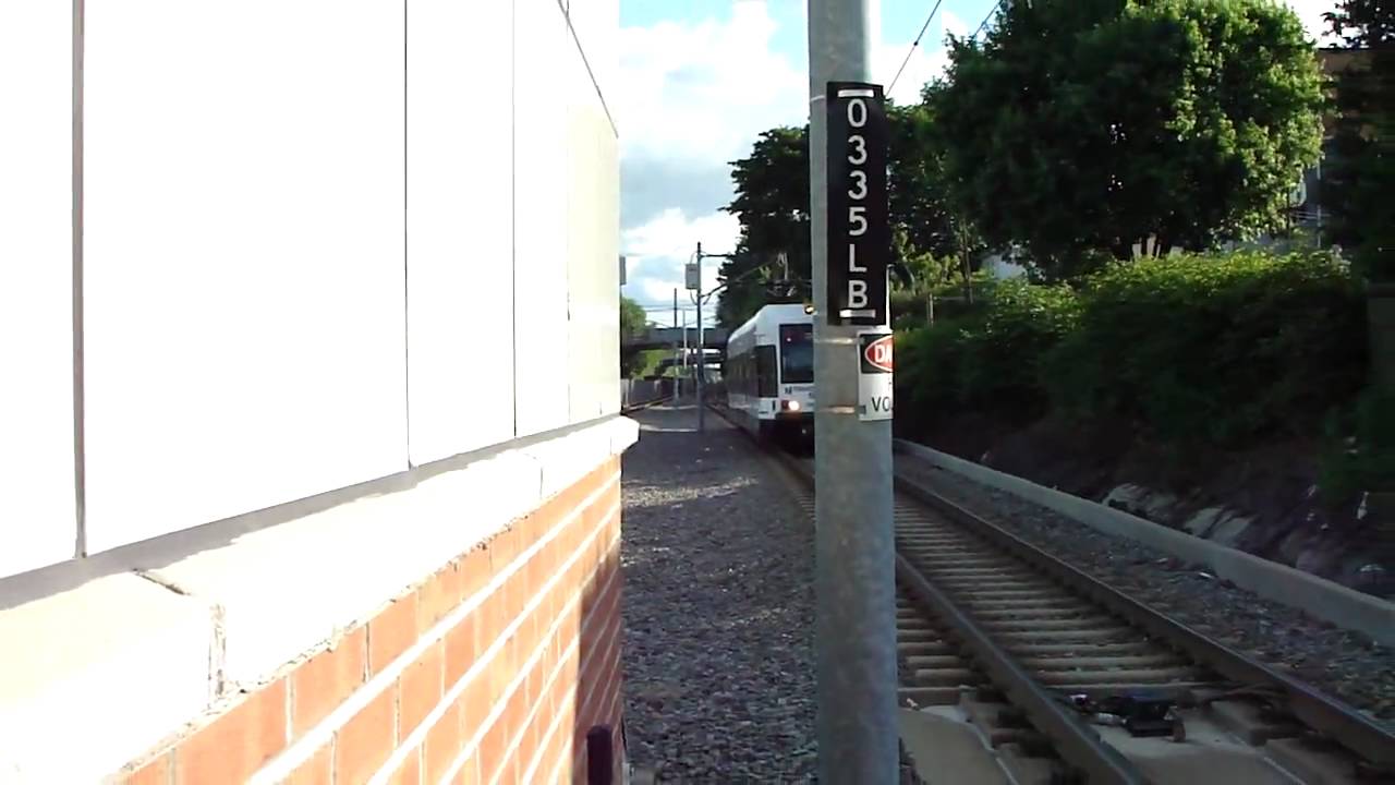 new-jersey-transit-hudson-bergen-light-rail-hoboken-terminal-bound