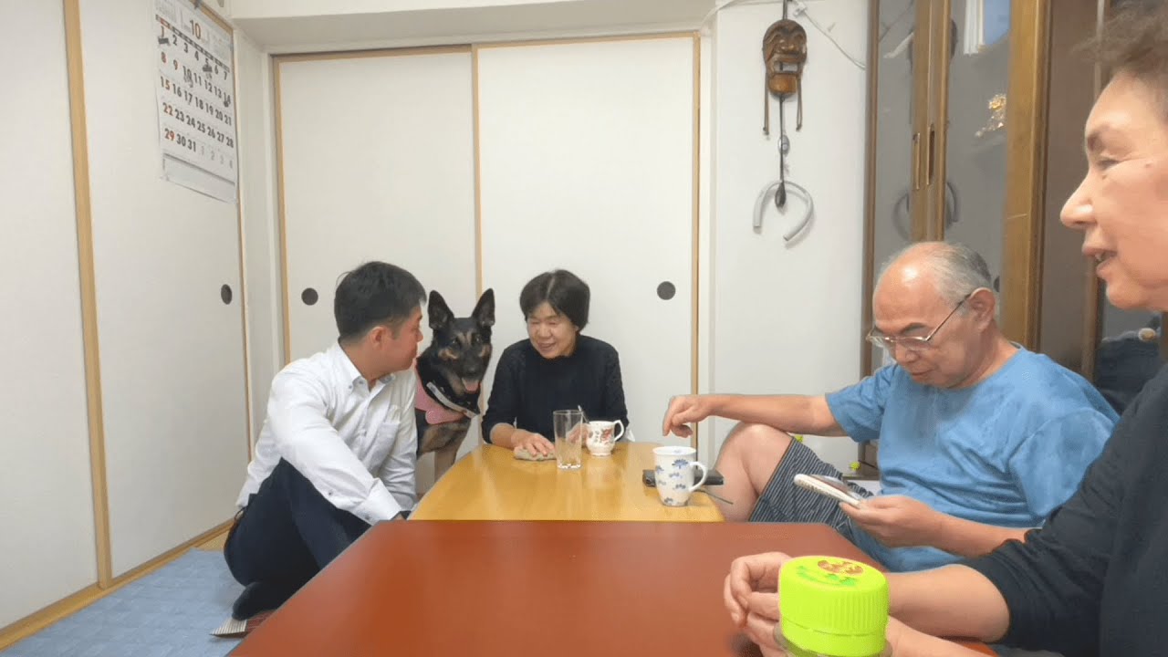 親戚のおじさんの家は初めてなのに、愛犬がめっちゃくつろいでましたｗ