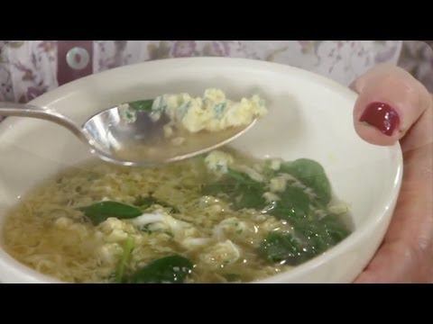 Video: How To Make Stracatella Soup