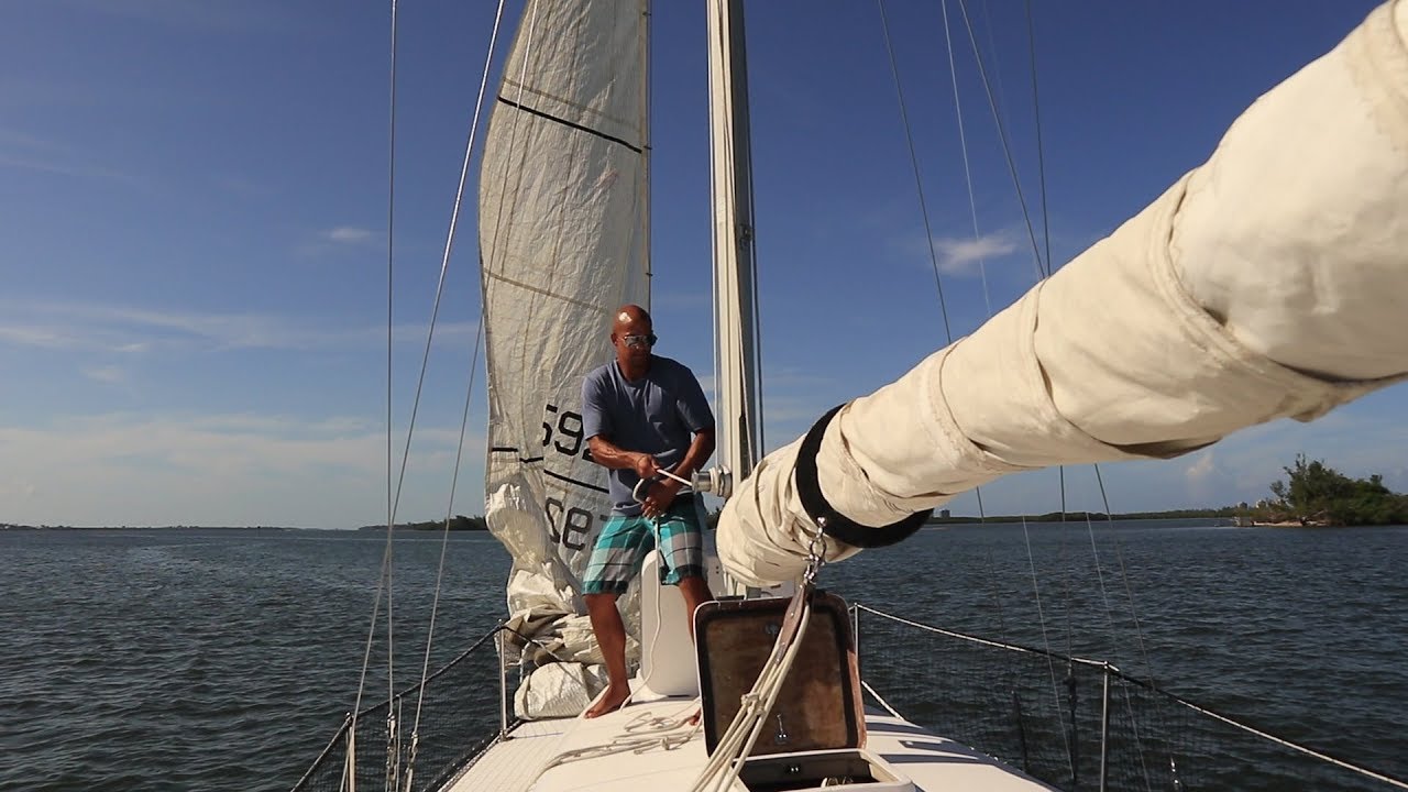 Learning to sail on the ICW | 31 | Beau and Brandy Sailing