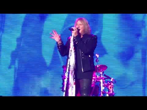 Def leppard foolin live at sweden rock festival 190606