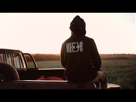REC.78 - Sobre as Nuvens (Clipe Oficial)