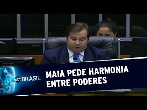 Rodrigo Maia pede