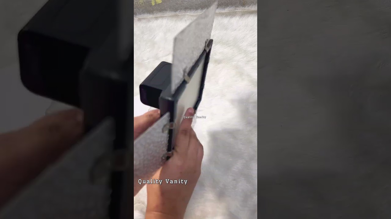 Makeup Light  or Hand light      